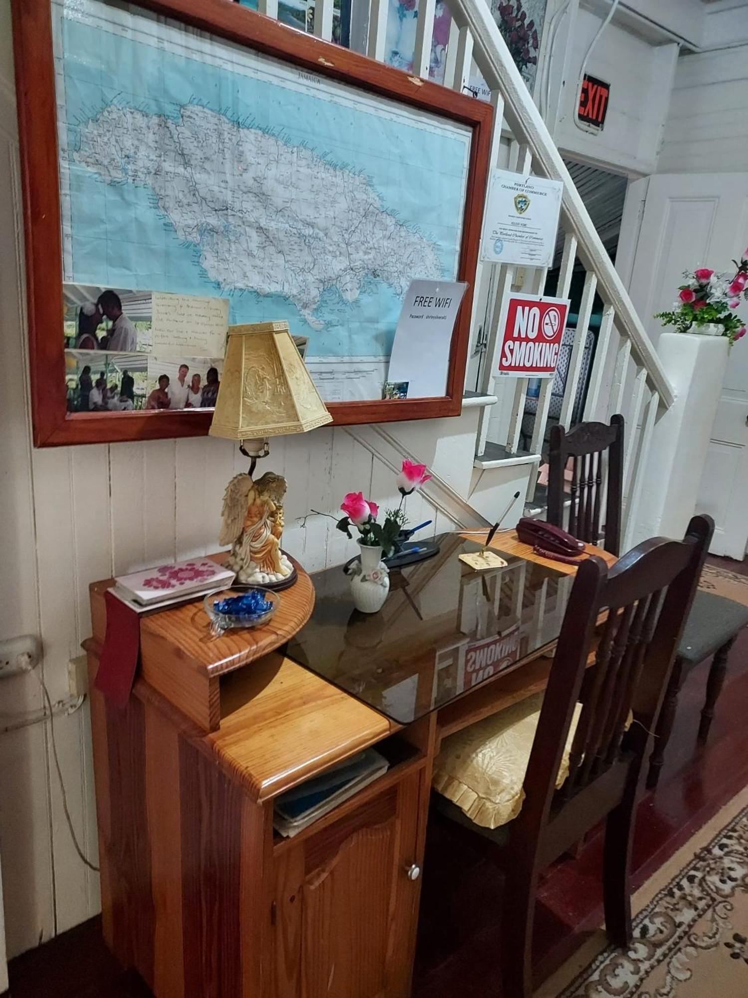 Holiday Home - Guest House Port Antonio Eksteriør billede