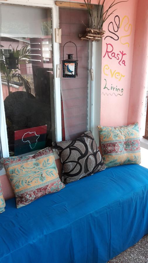 Holiday Home - Guest House Port Antonio Eksteriør billede